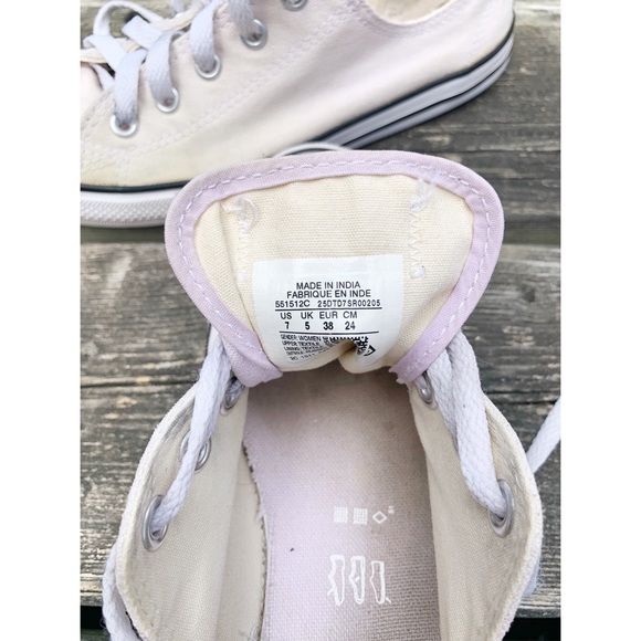 ✨4/$24✨ low top light pink converse all stars - Picture 7 of 7